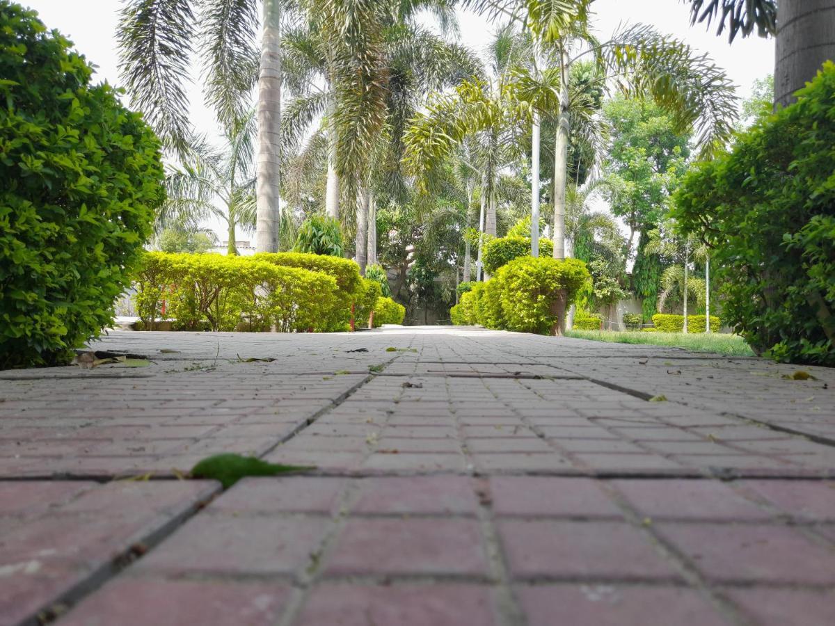 Ashoka Resort & Banquets Begusarai Exterior photo